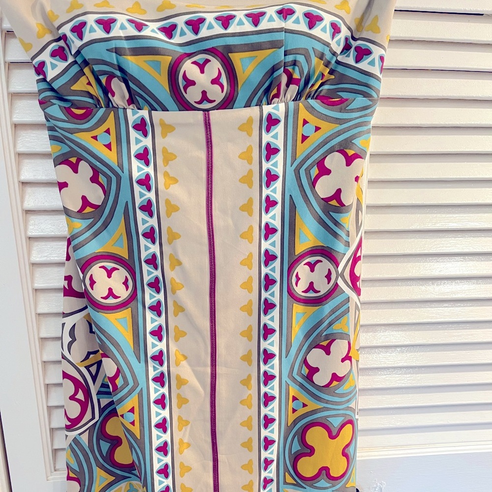 Nicole Miller strapless dress w/graphic print